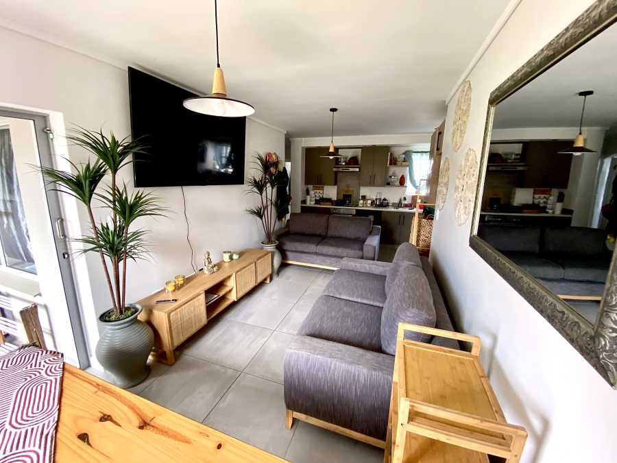 2 Bedroom Property for Sale in Hansmoeskraal A H Western Cape